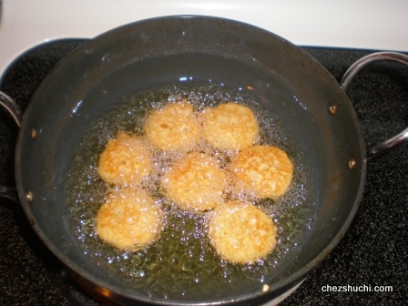 gulgule frying